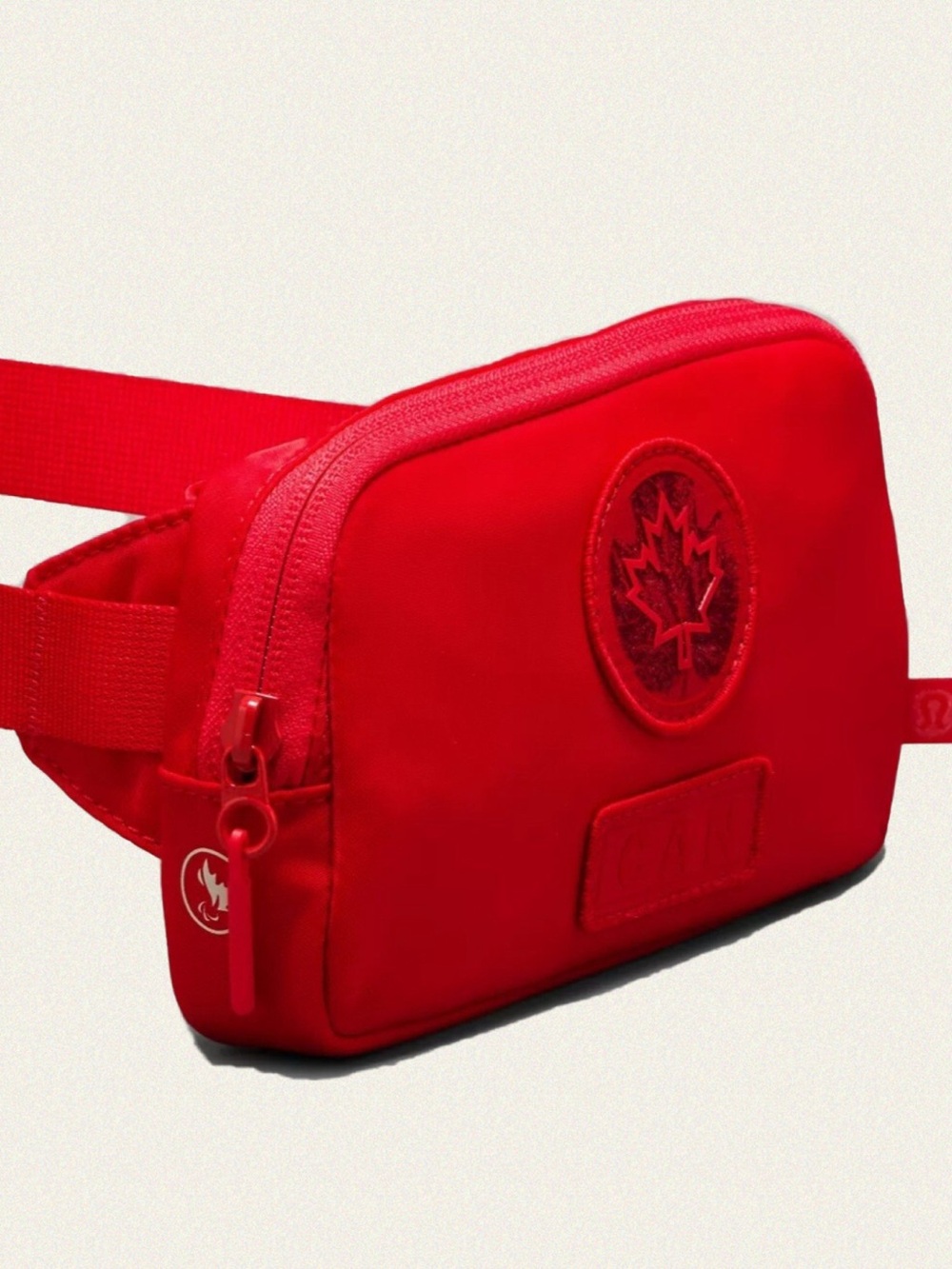 |NWOT| Lululemon Team Canada Future Legacy Mini Belt Bag *COC CPC Logo - Picture 2 of 8